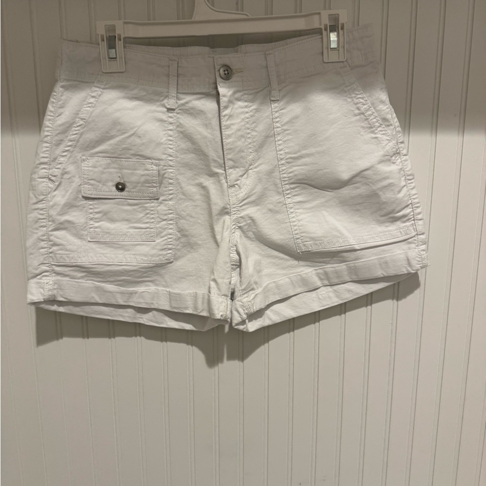 Time and Tru Women's White Cargo Shorts